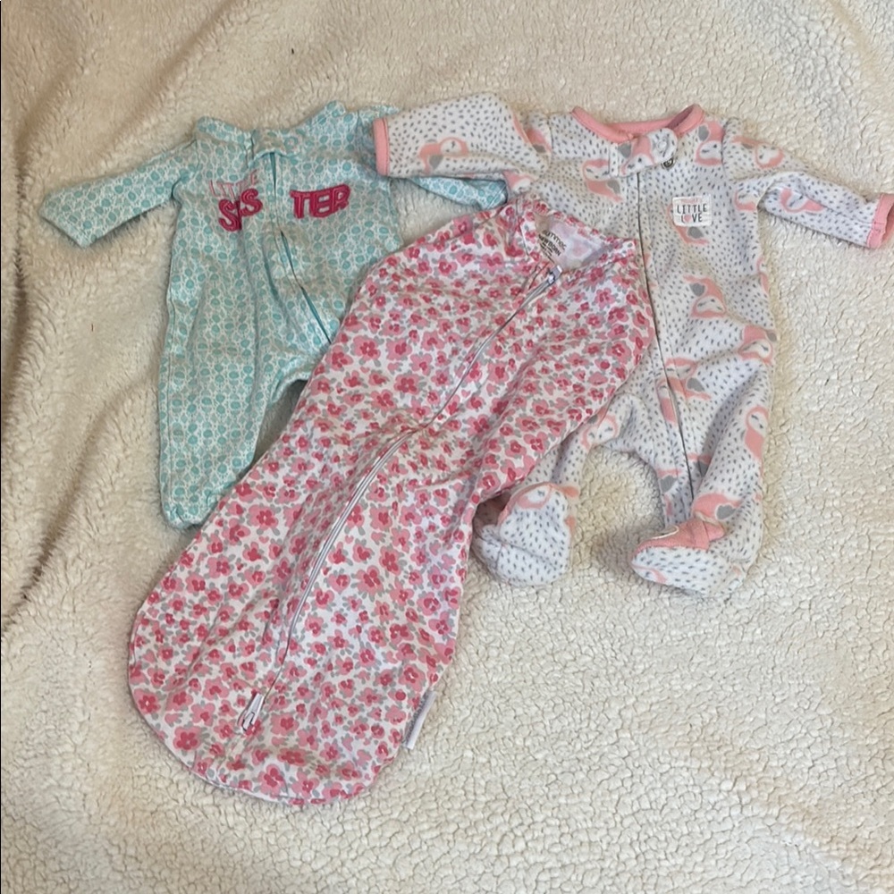 Floral Swaddle and Baby Sleepers Set